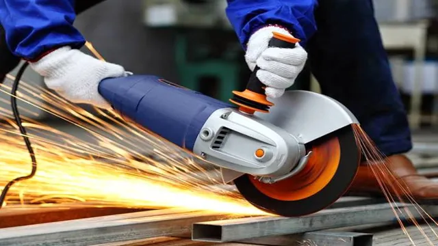 how do you use an angle grinder