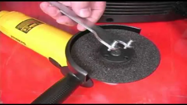 how to change wheel on dewalt angle grinder