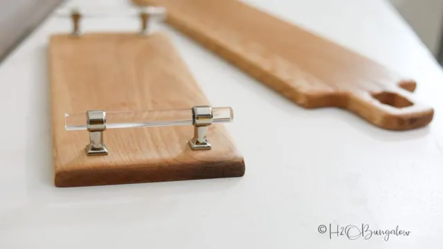 how to make handles on cutting board