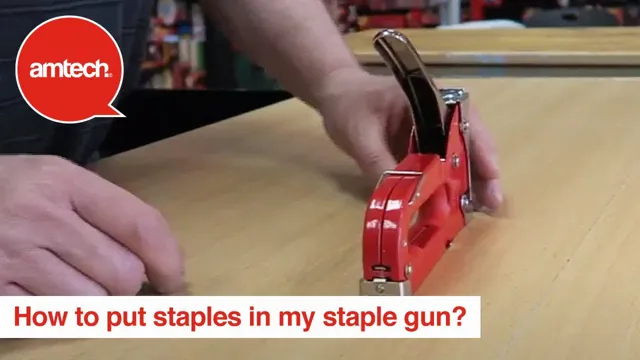 how to put staples in a hyper tough staple gun