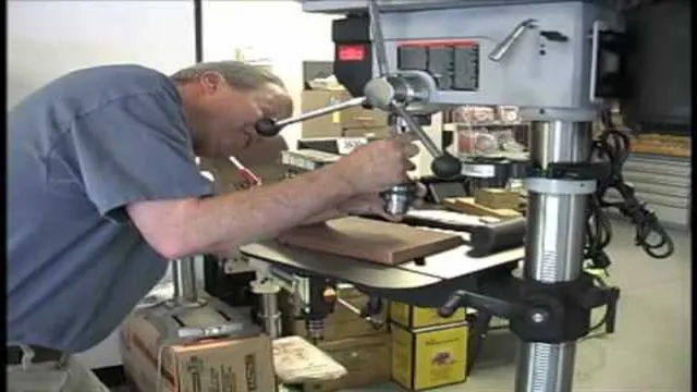 how to remove a stuck drill press chuck