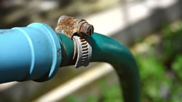 how to remove hose clamps without tool
