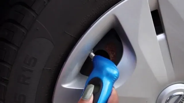 how to use a manual tire pressure gauge
