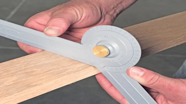how to use an angle finder for crown molding