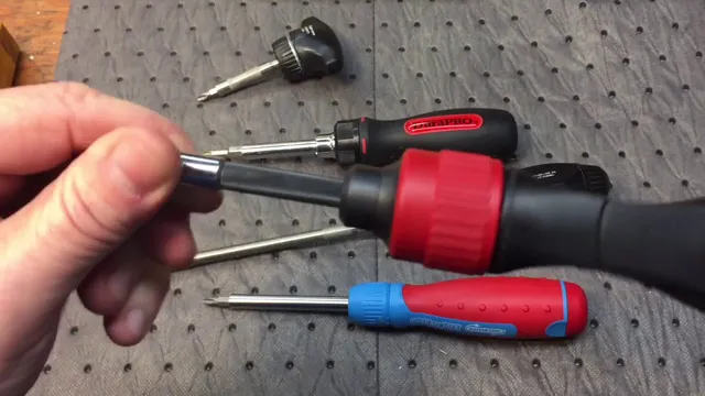 how to use ratchet screwdriver set